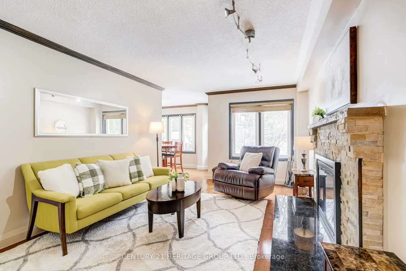 347, Alex Doner, Glenway Estates, Newmarket