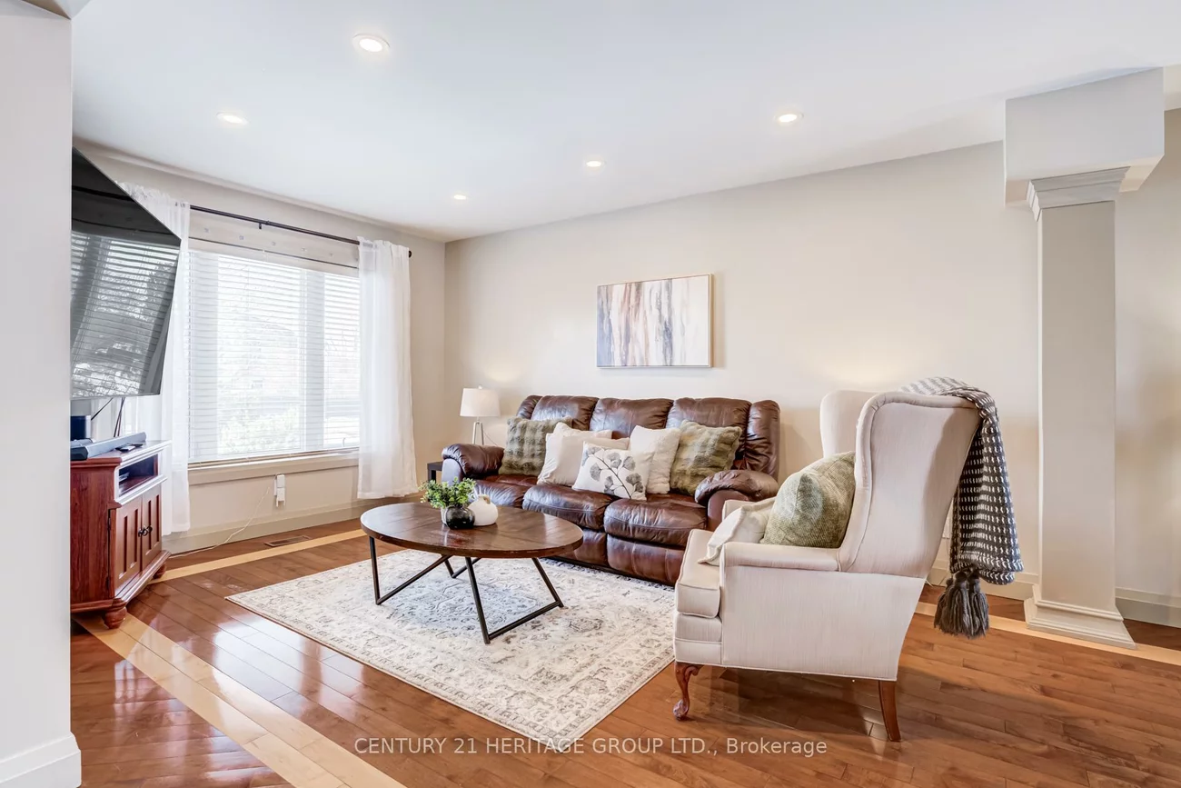 347, Alex Doner, Glenway Estates, Newmarket