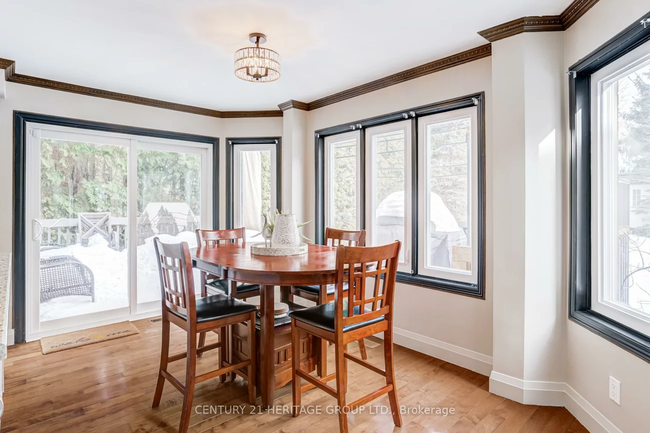 347, Alex Doner, Glenway Estates, Newmarket