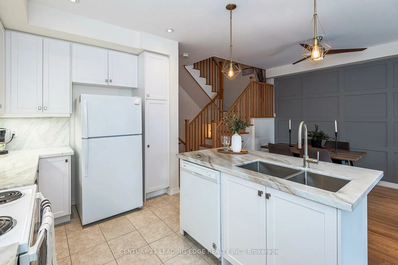 256, Vivant, Woodland Hill, Newmarket