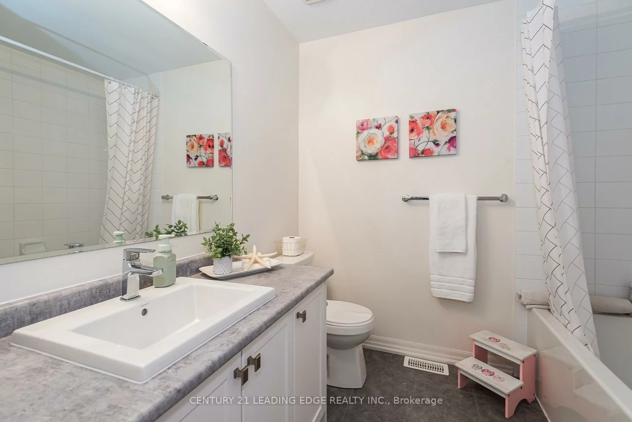 256, Vivant, Woodland Hill, Newmarket