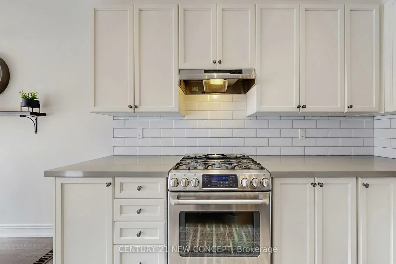 622, Sweetwater, Glenway Estates, Newmarket