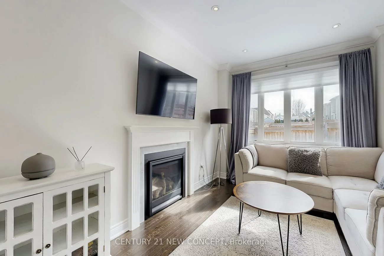 622, Sweetwater, Glenway Estates, Newmarket