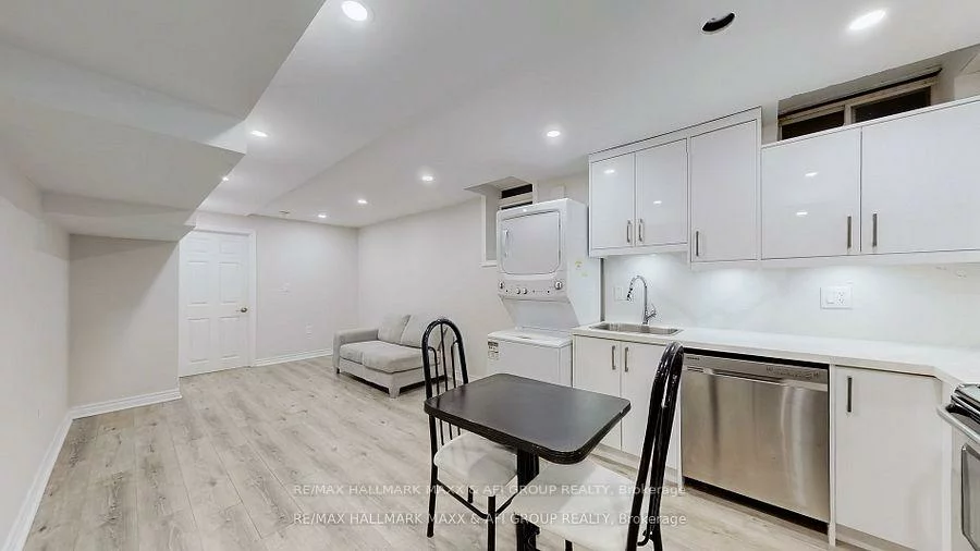 719, Shanahan, Armitage, Newmarket