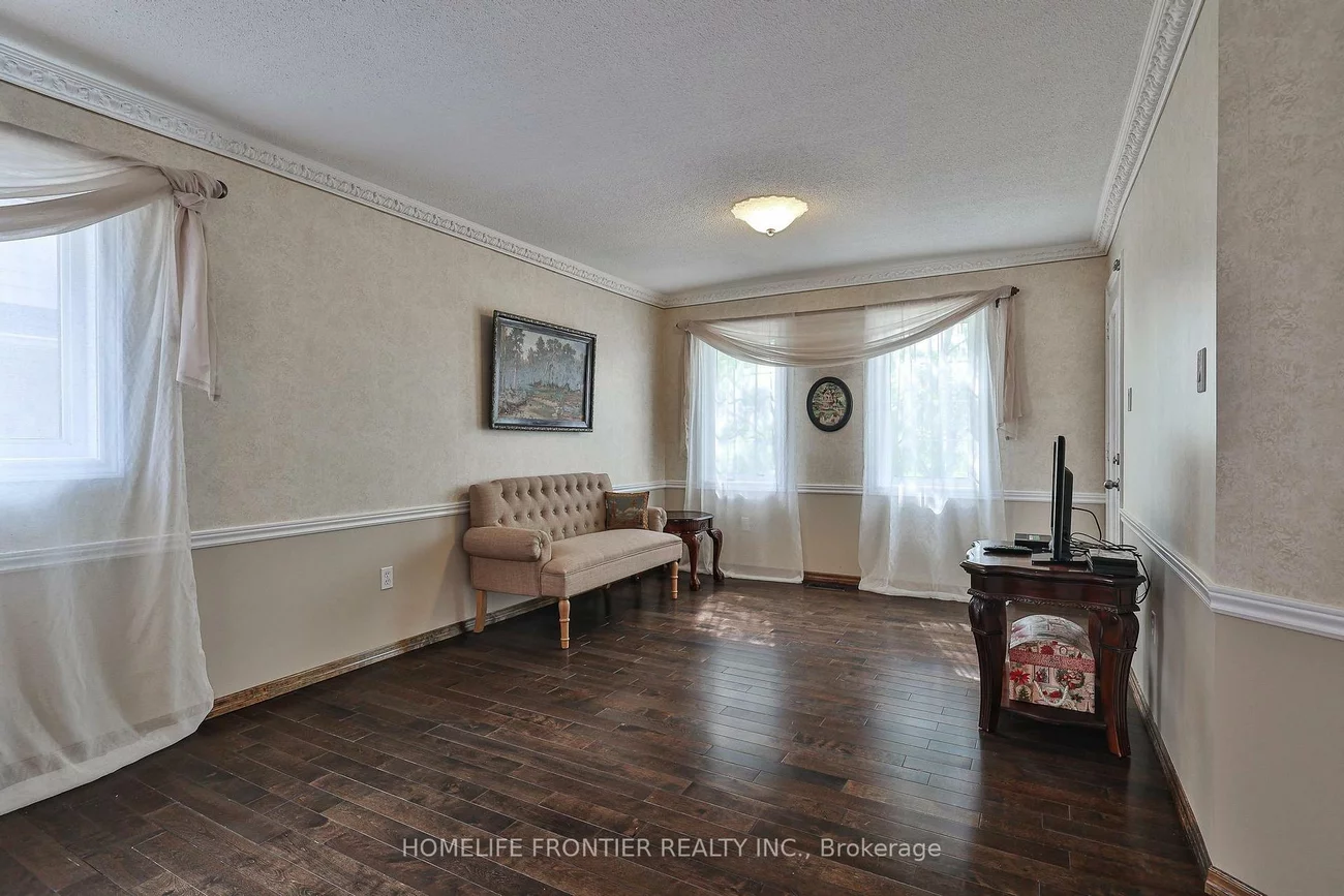 110, Red River, Woodland Hill, Newmarket