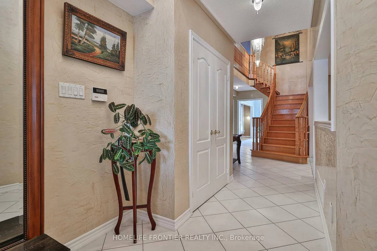 110, Red River, Woodland Hill, Newmarket