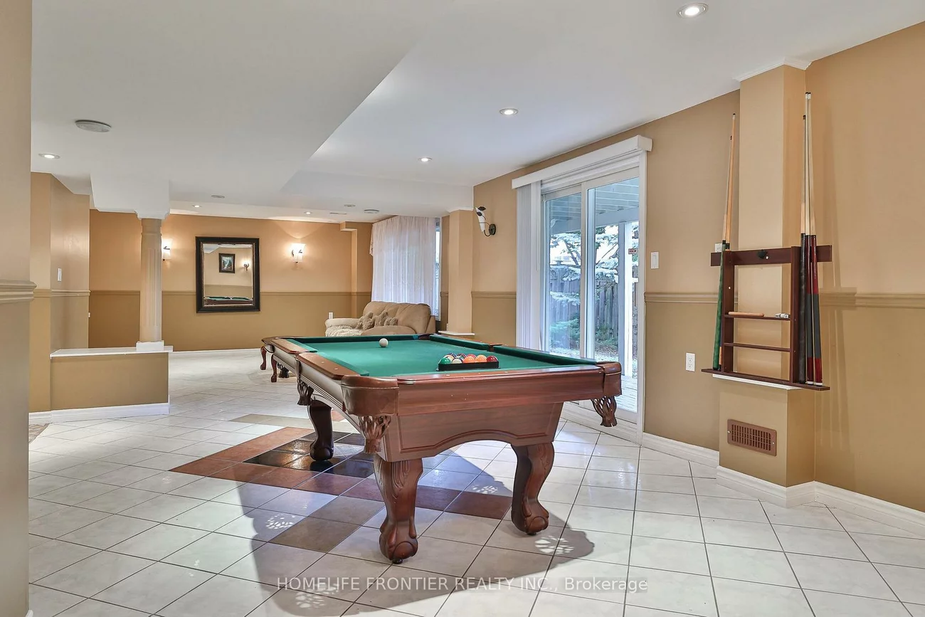 110, Red River, Woodland Hill, Newmarket