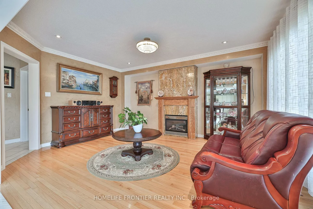 110, Red River, Woodland Hill, Newmarket
