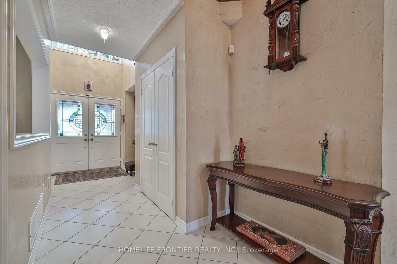 110, Red River, Woodland Hill, Newmarket