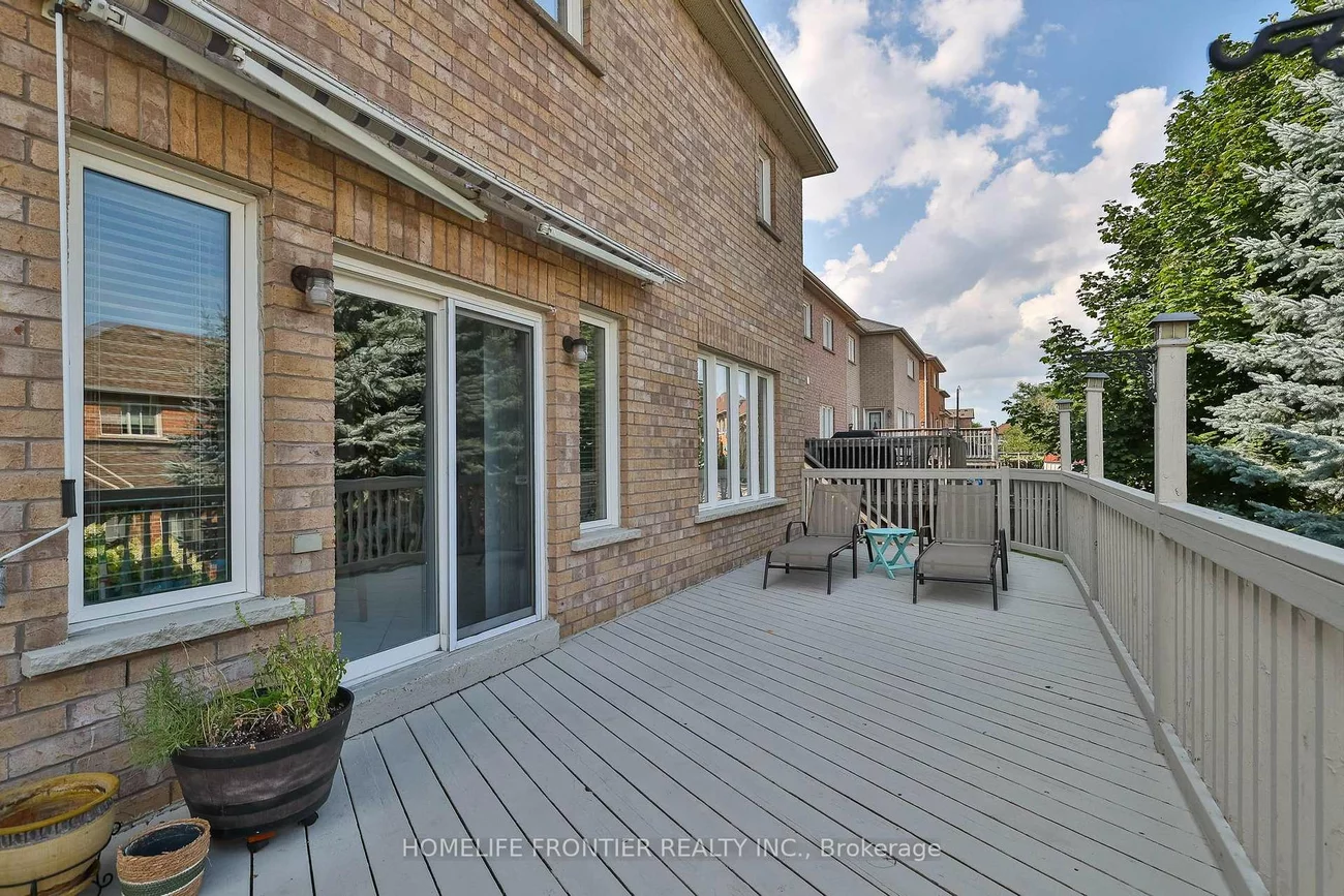 110, Red River, Woodland Hill, Newmarket