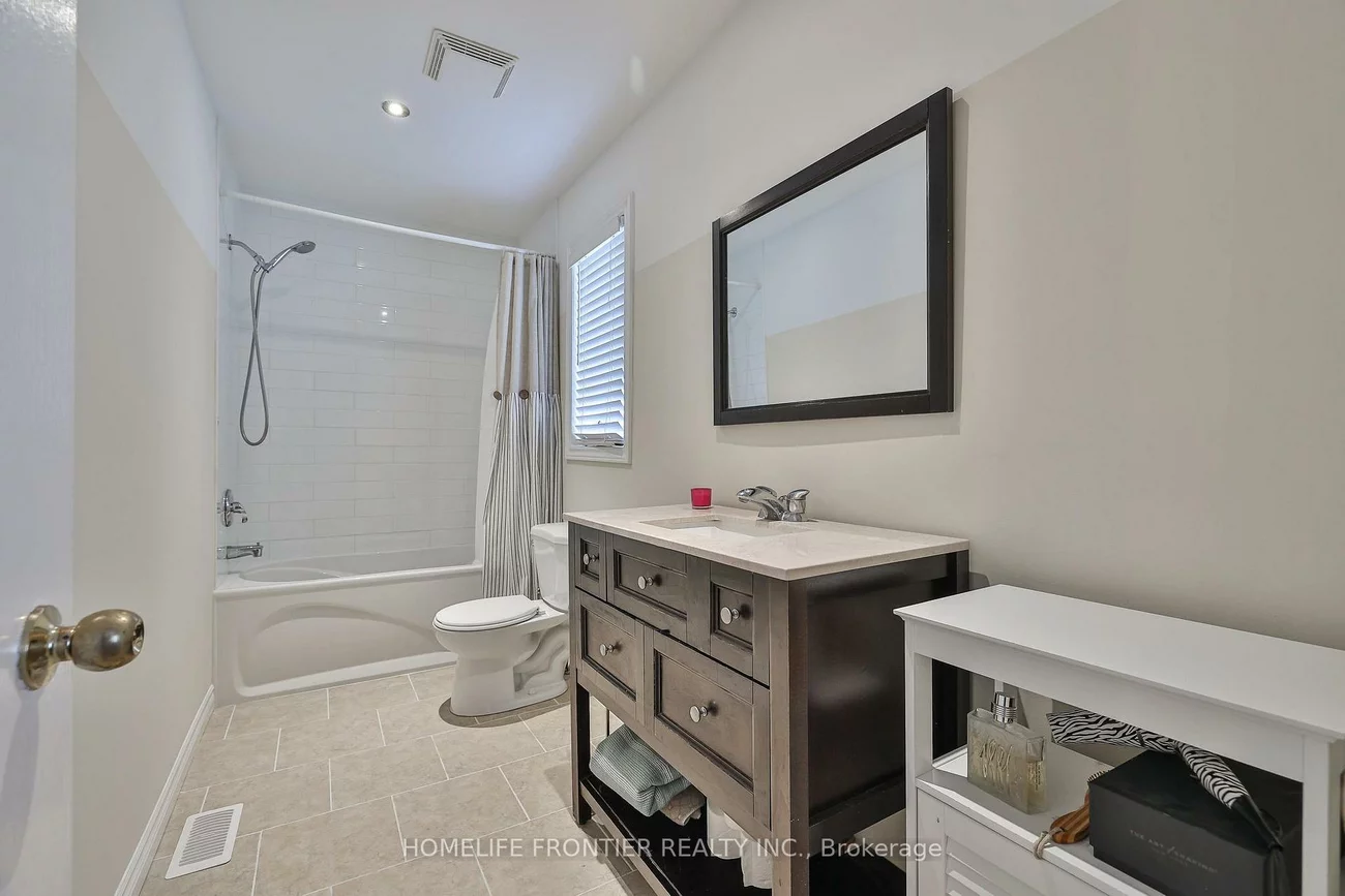 110, Red River, Woodland Hill, Newmarket