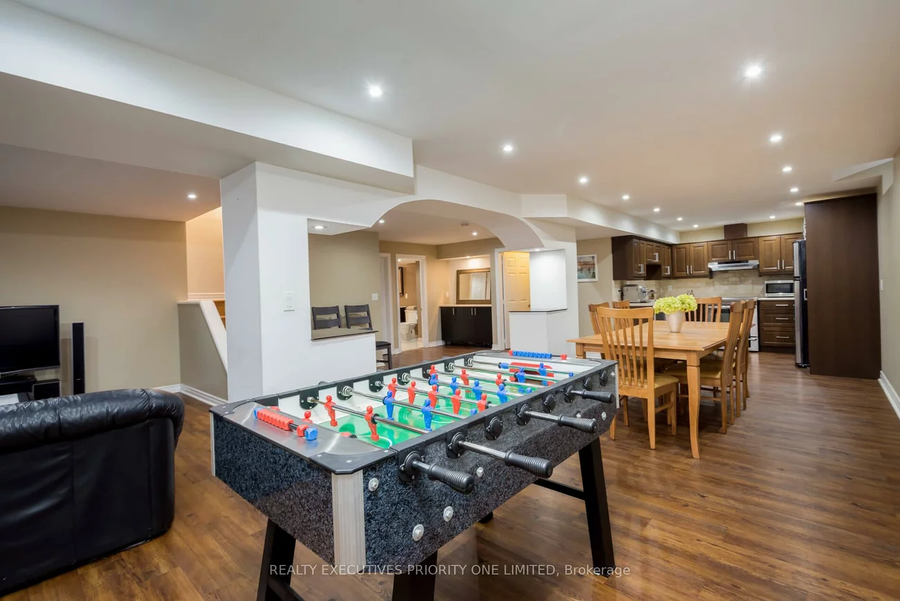 56, Nelson, Armitage, Newmarket