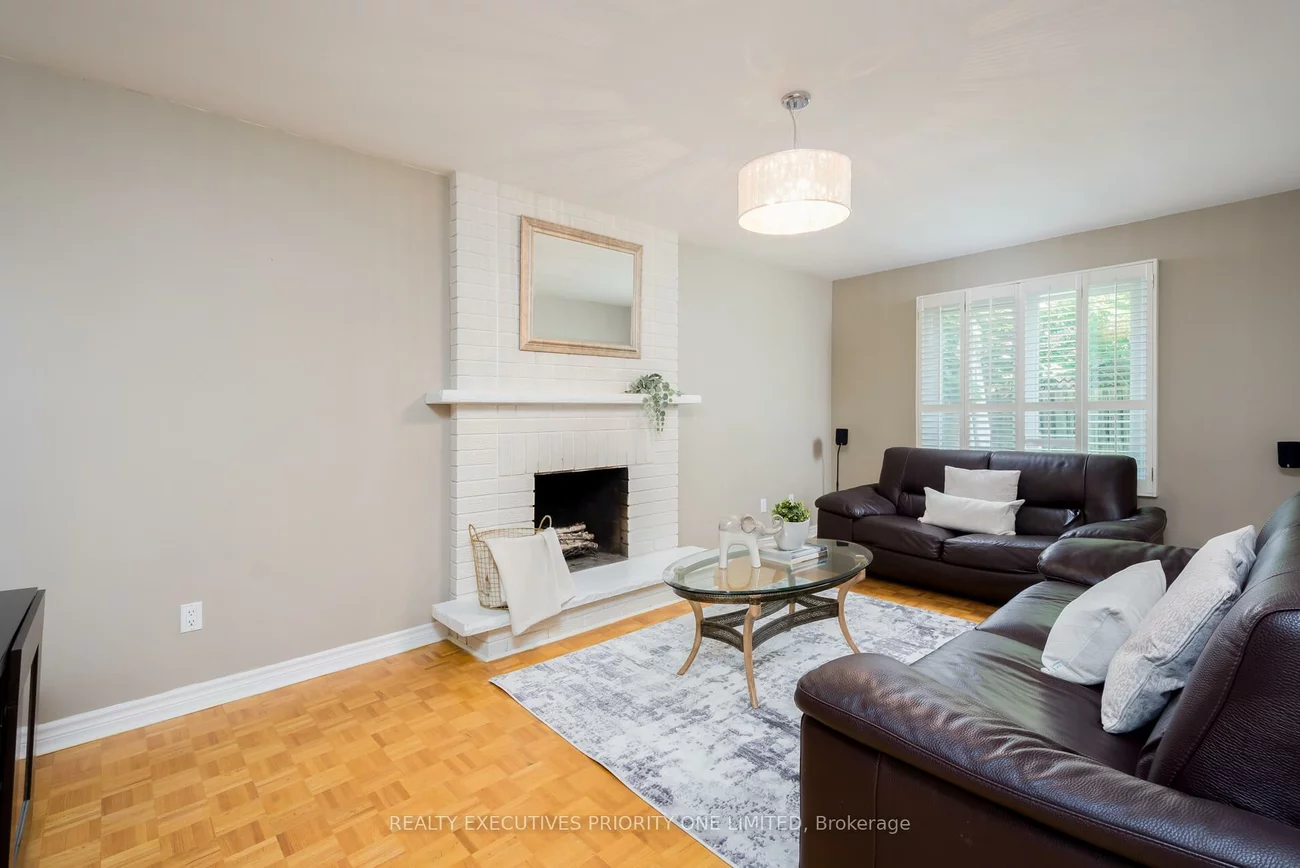 56, Nelson, Armitage, Newmarket