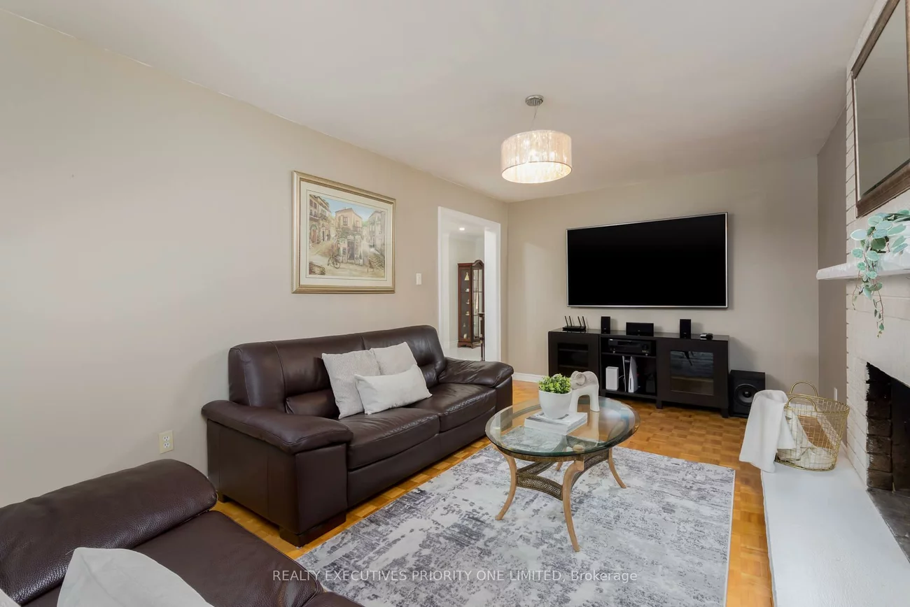 56, Nelson, Armitage, Newmarket