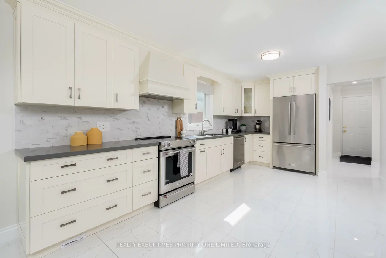 56, Nelson, Armitage, Newmarket