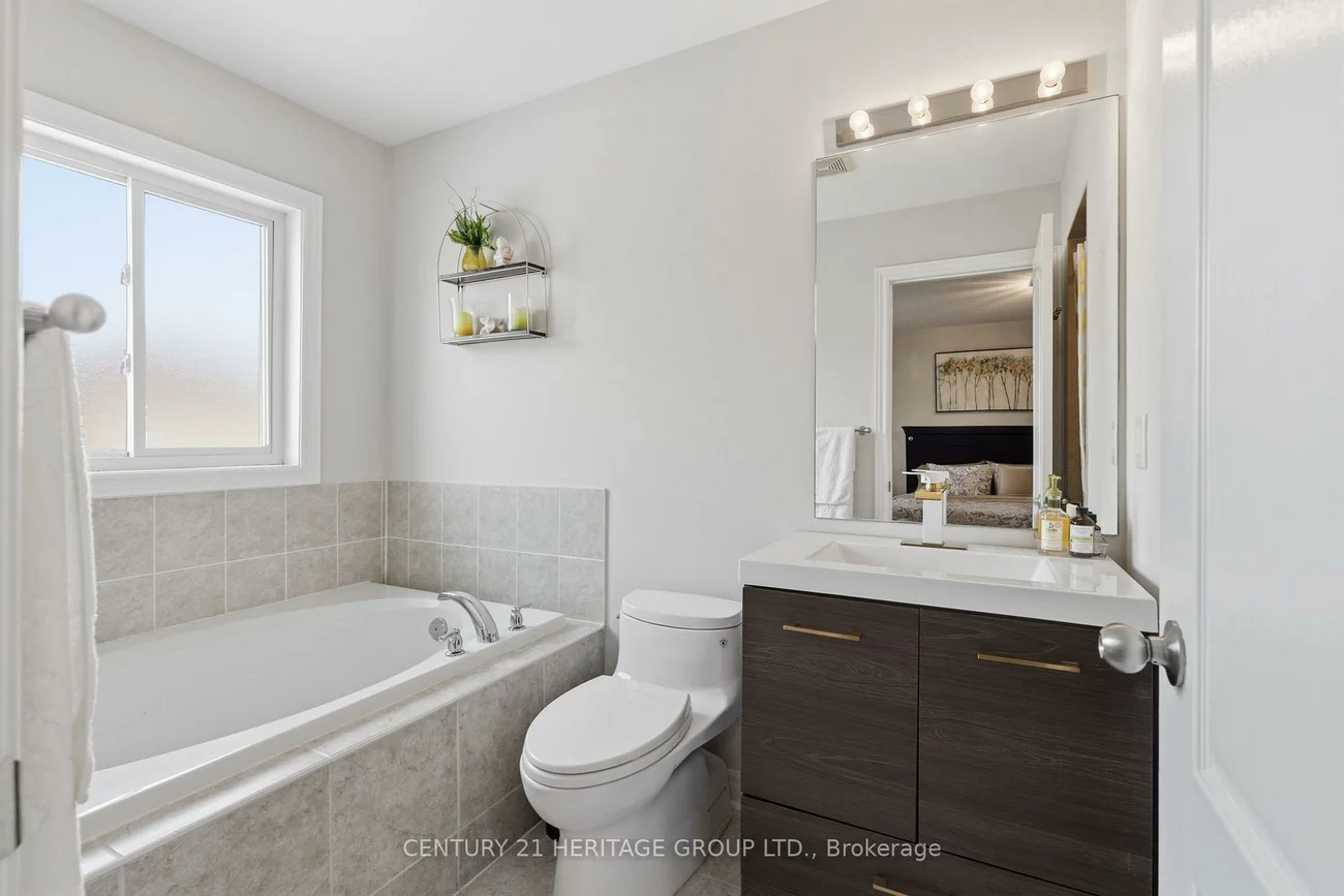 63, Four Seasons, Woodland Hill, Newmarket