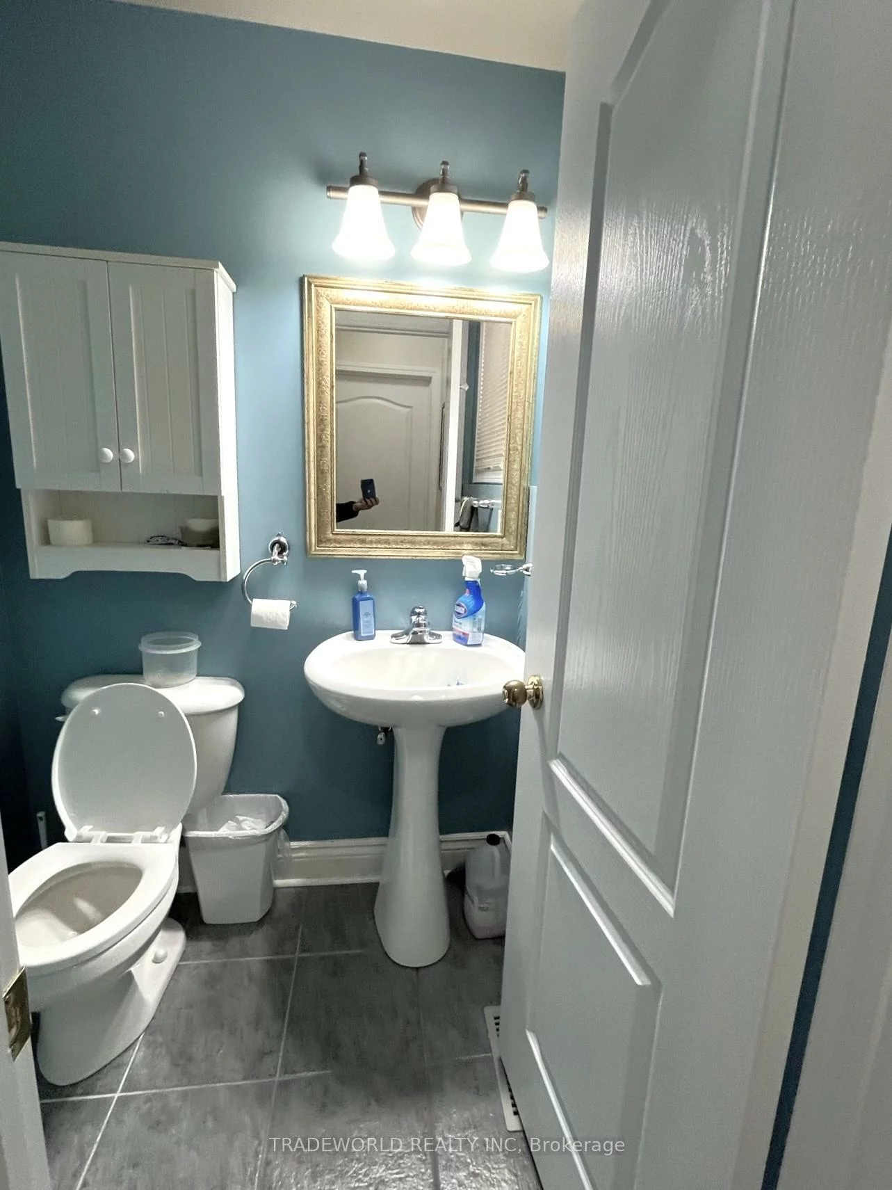 267, Flagstone, Woodland Hill, Newmarket