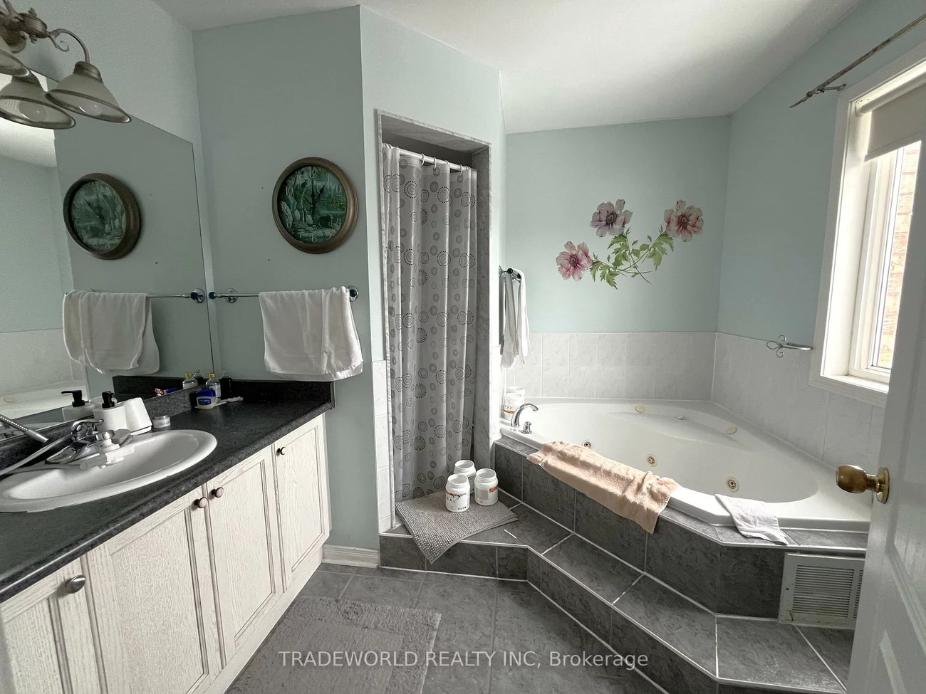 267, Flagstone, Woodland Hill, Newmarket