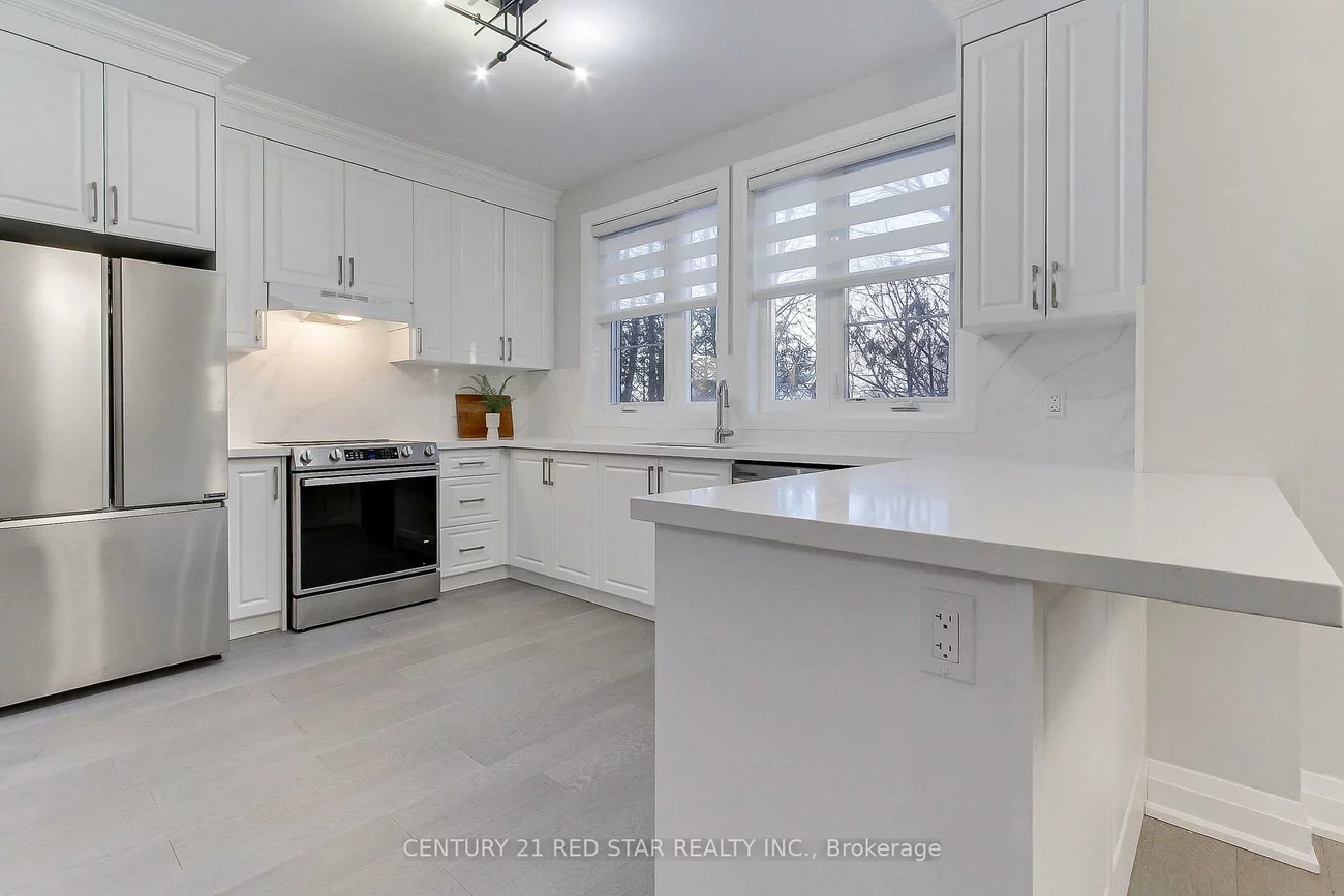 260, Eagle, Central Newmarket, Newmarket