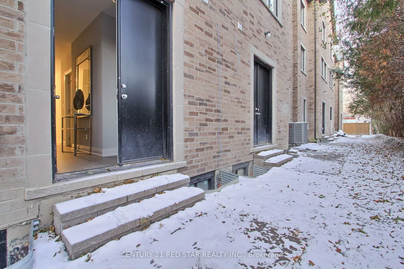 260, Eagle, Central Newmarket, Newmarket