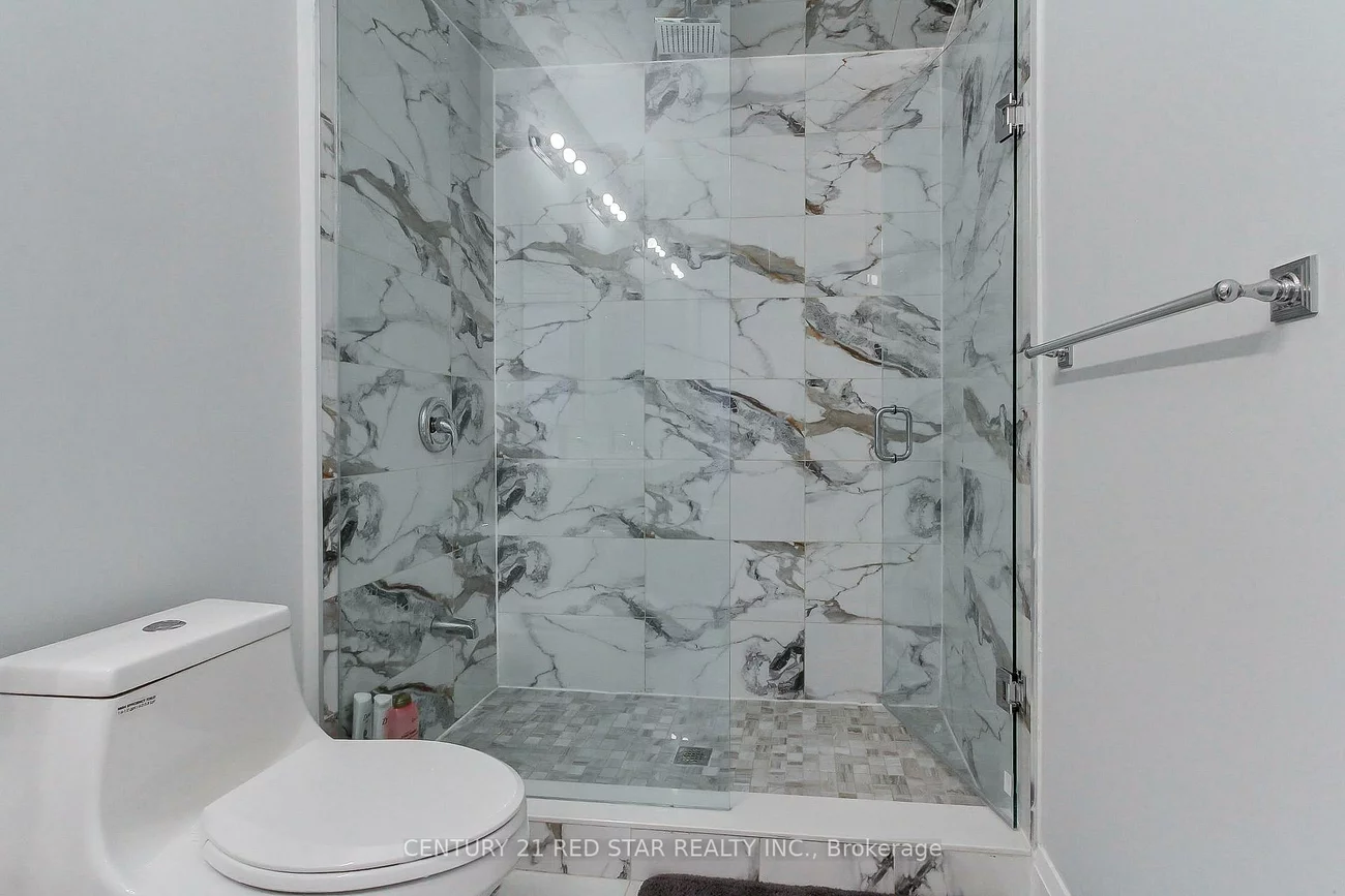 260, Eagle, Central Newmarket, Newmarket