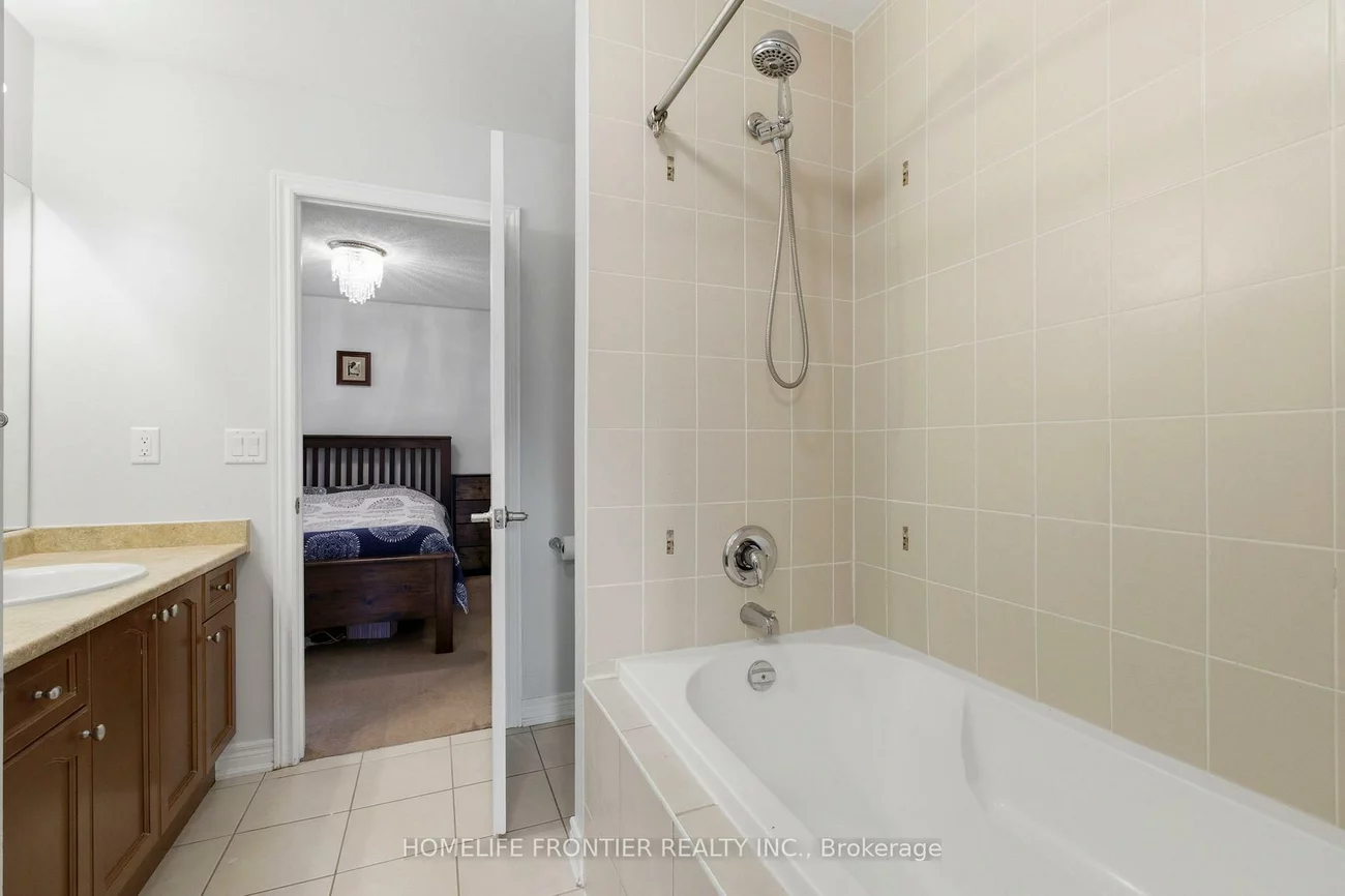 475, Kwapis, Woodland Hill, Newmarket