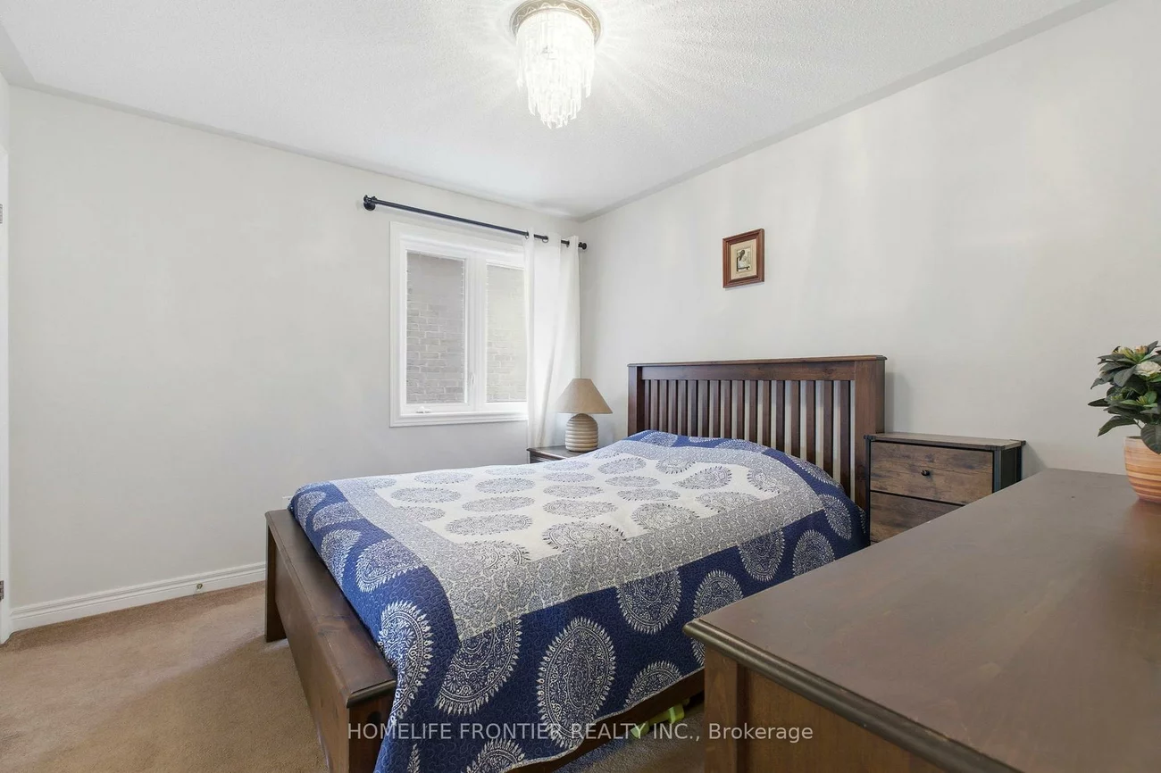 475, Kwapis, Woodland Hill, Newmarket