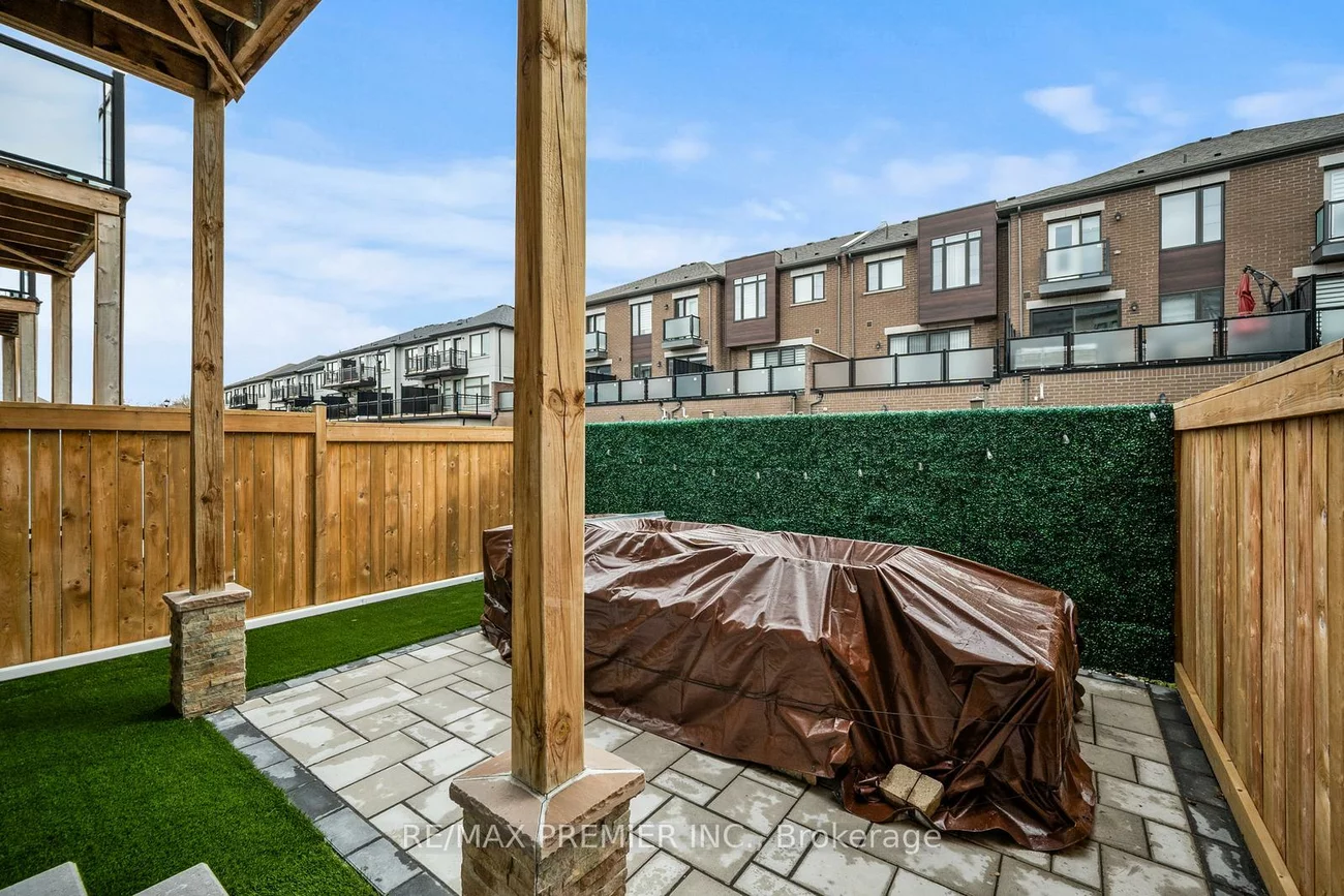 229, Vermont, Summerhill Estates, Newmarket