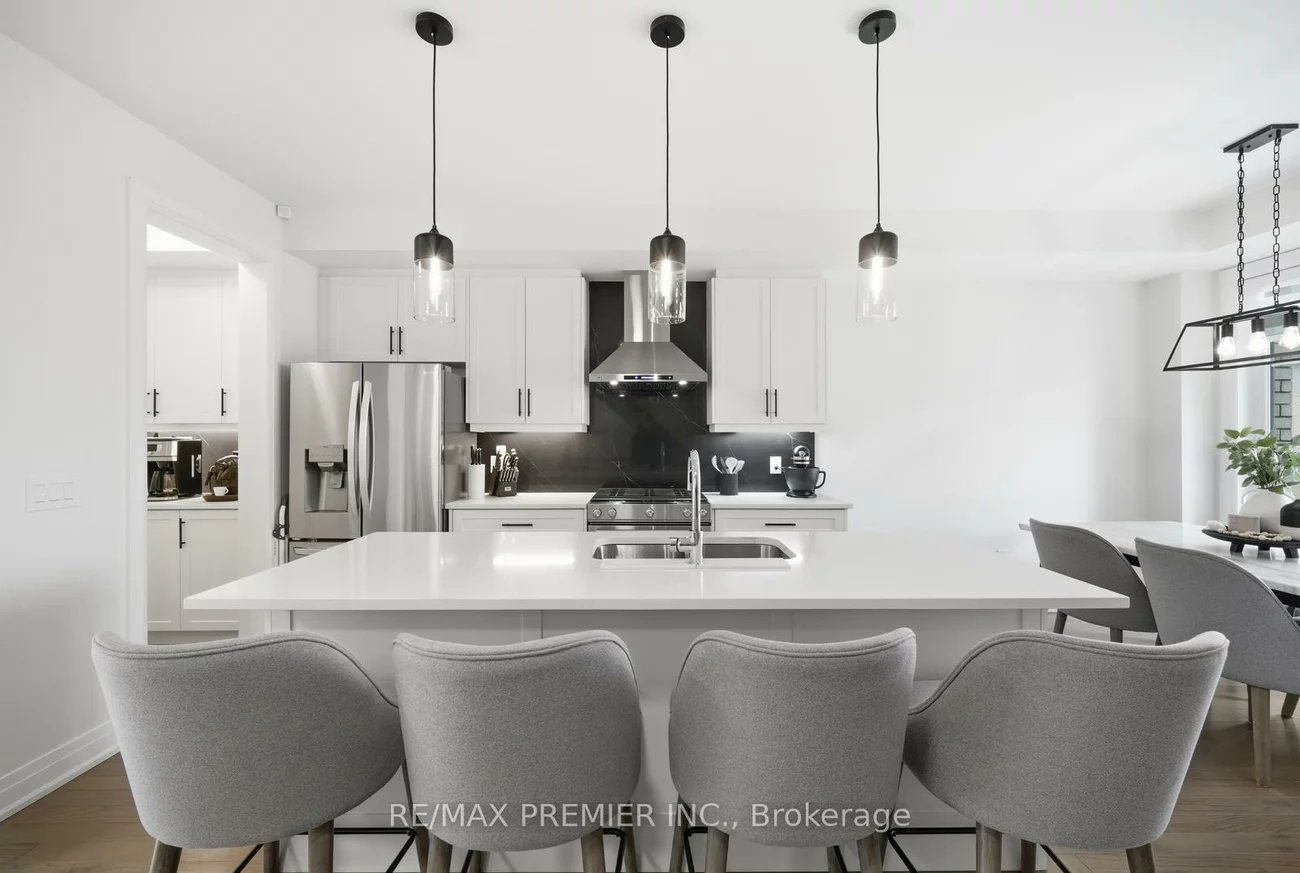 229, Vermont, Summerhill Estates, Newmarket