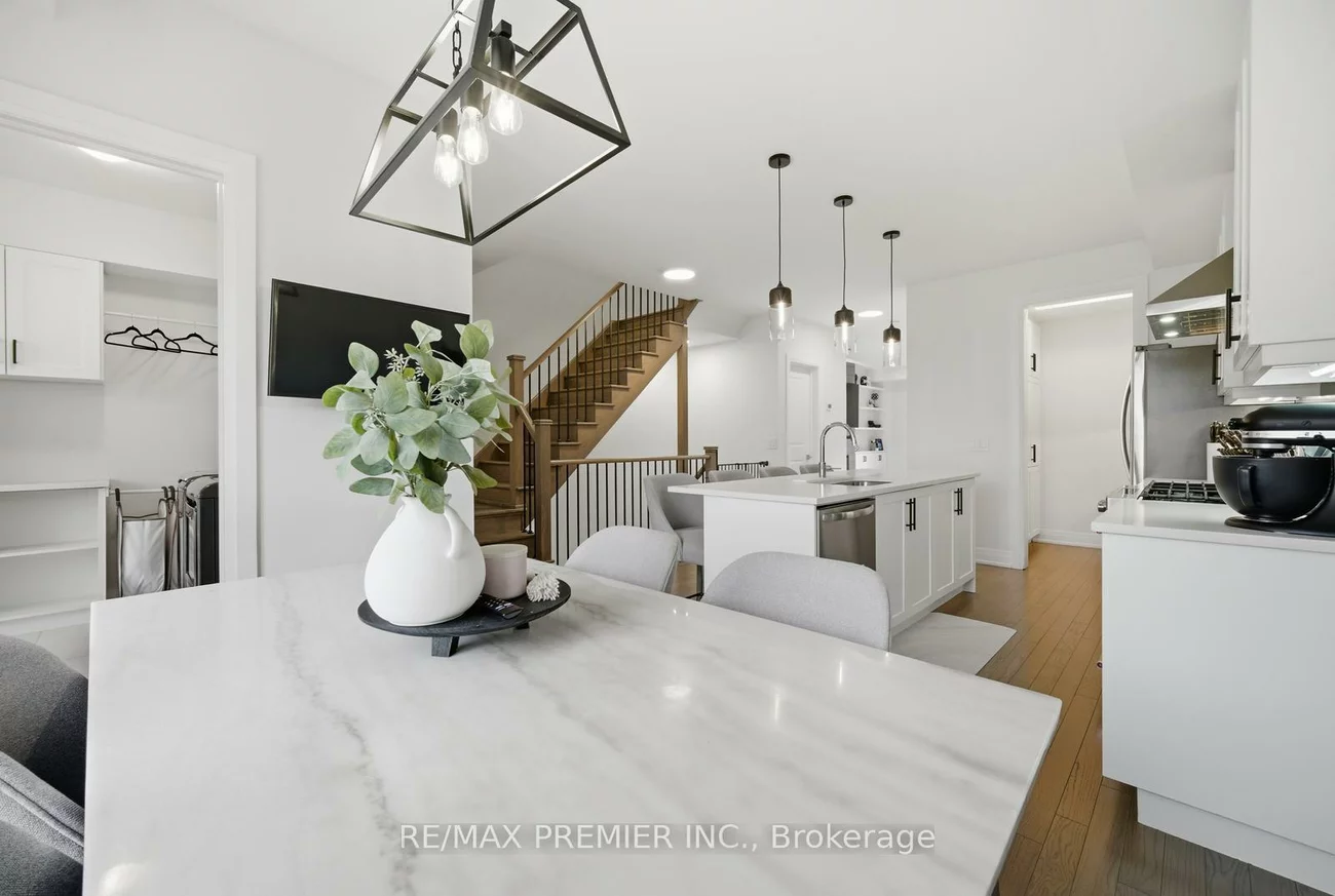 229, Vermont, Summerhill Estates, Newmarket