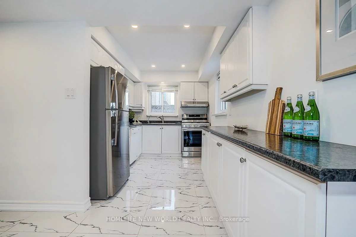 715, Irwin, Huron Heights-Leslie Valley, Newmarket