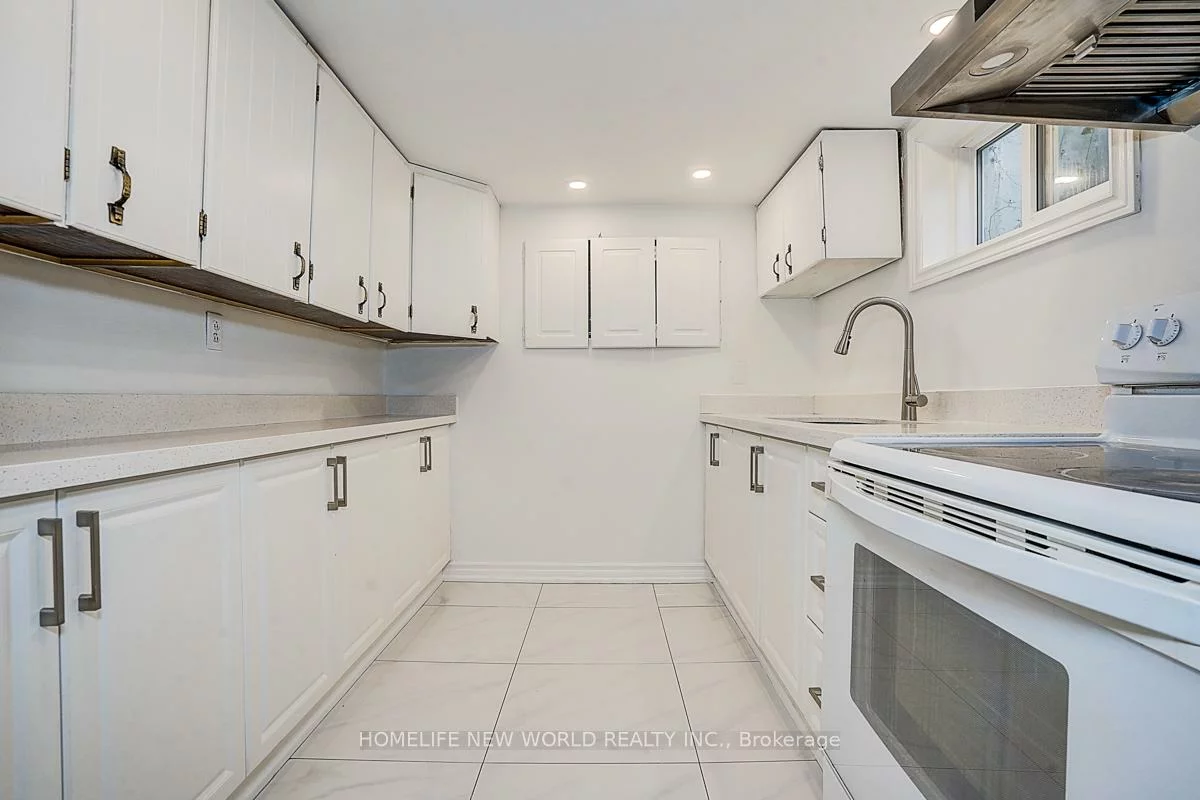 715, Irwin, Huron Heights-Leslie Valley, Newmarket