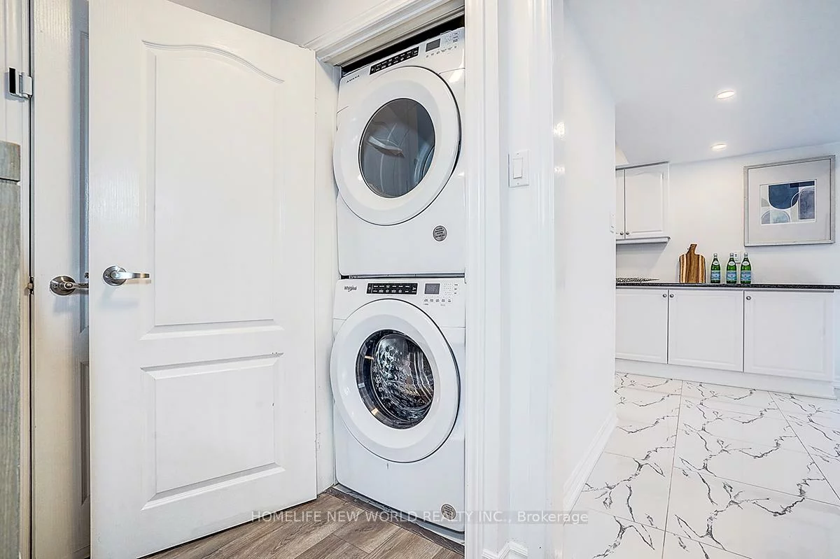 715, Irwin, Huron Heights-Leslie Valley, Newmarket