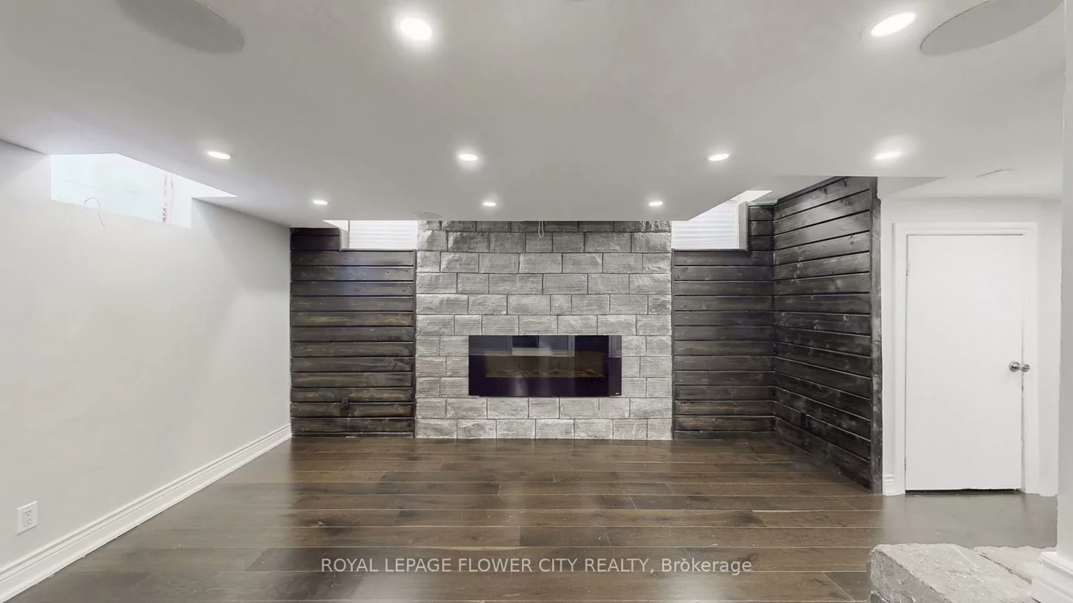 642, Sweetwater, Glenway Estates, Newmarket