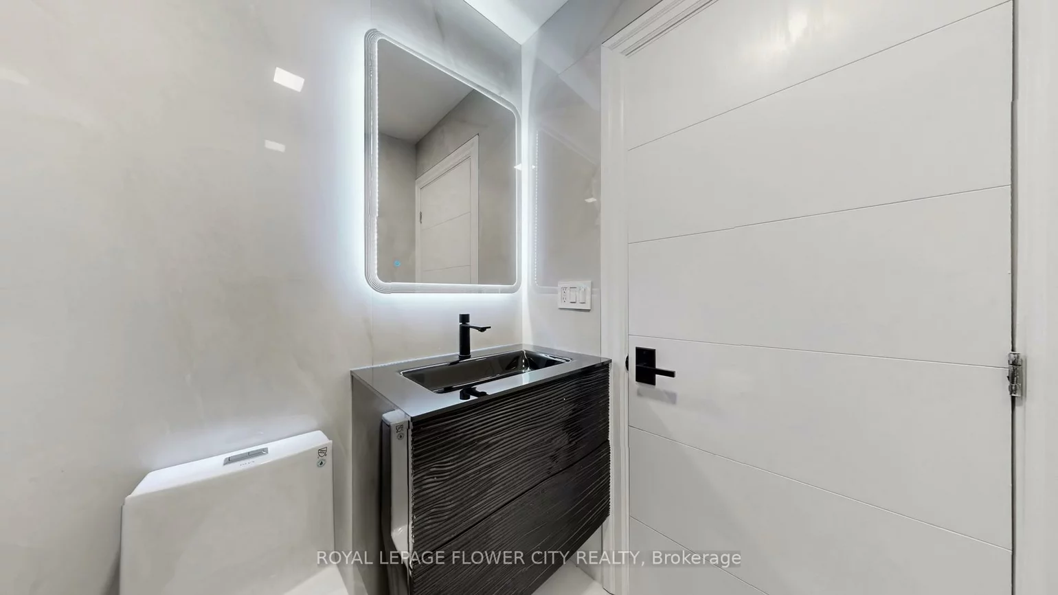 642, Sweetwater, Glenway Estates, Newmarket