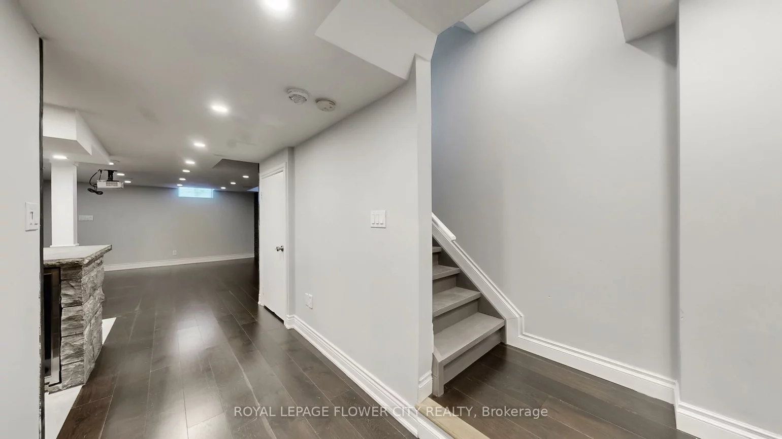 642, Sweetwater, Glenway Estates, Newmarket