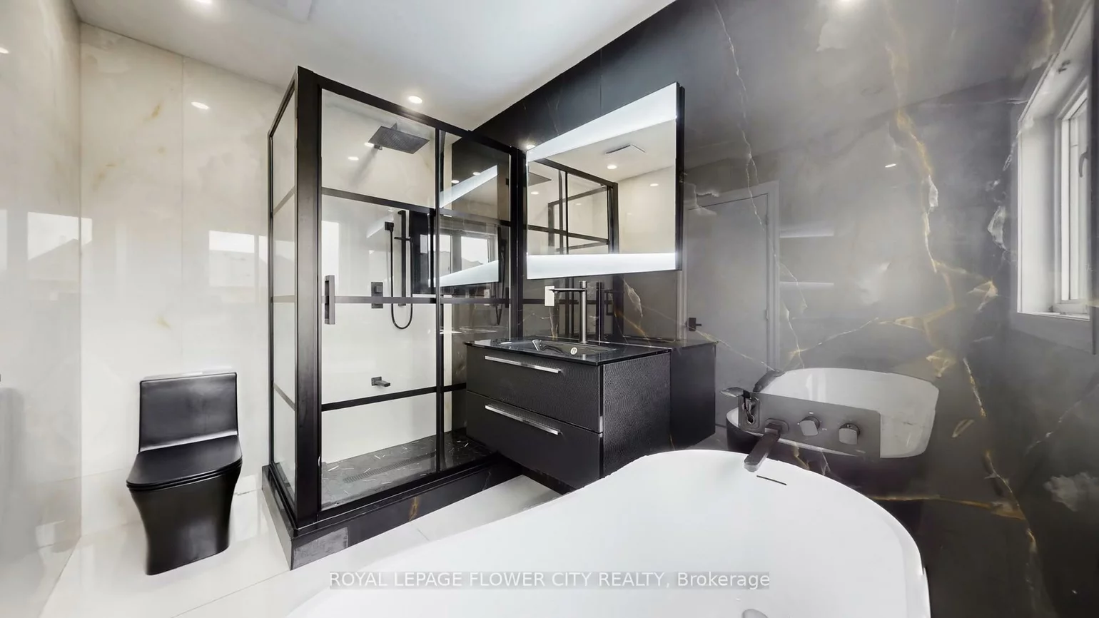 642, Sweetwater, Glenway Estates, Newmarket