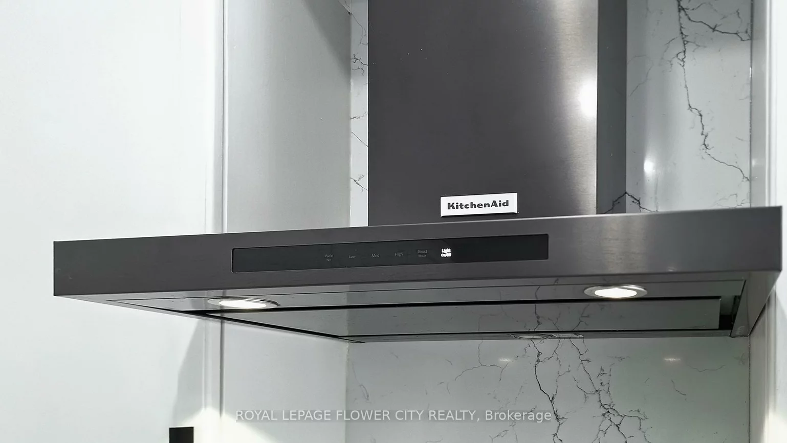 642, Sweetwater, Glenway Estates, Newmarket