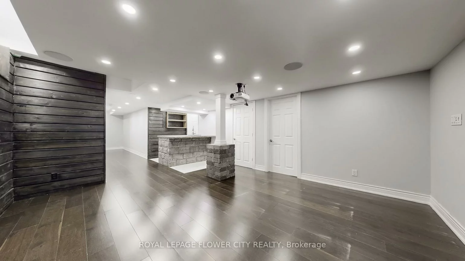 642, Sweetwater, Glenway Estates, Newmarket