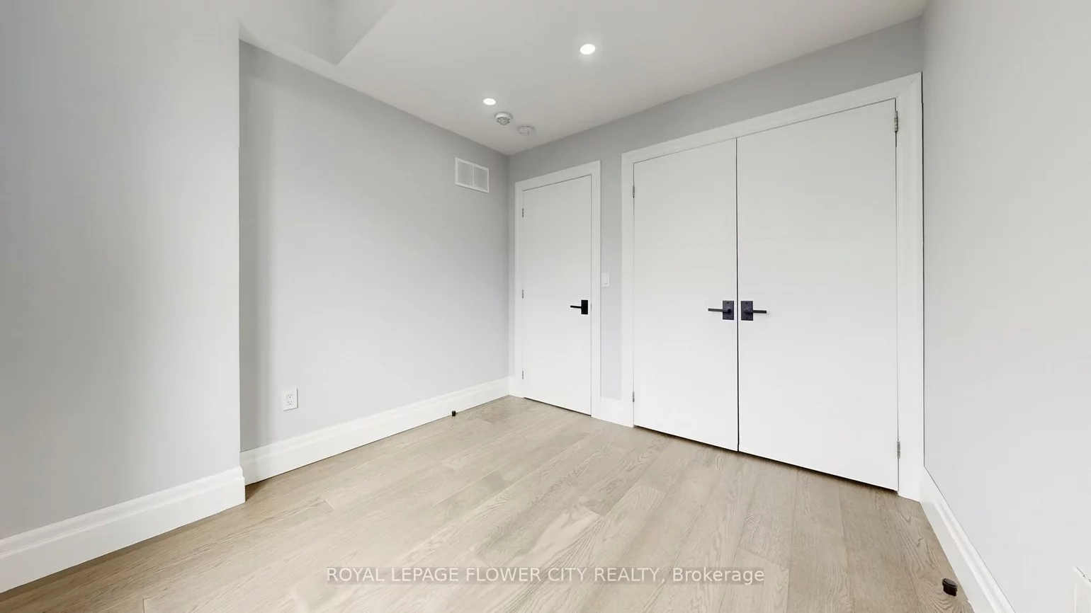 642, Sweetwater, Glenway Estates, Newmarket