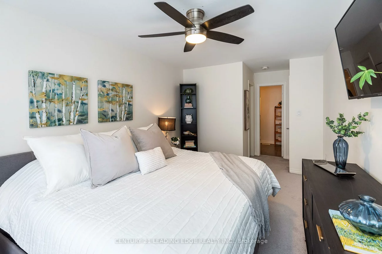 256, Vivant, Woodland Hill, Newmarket