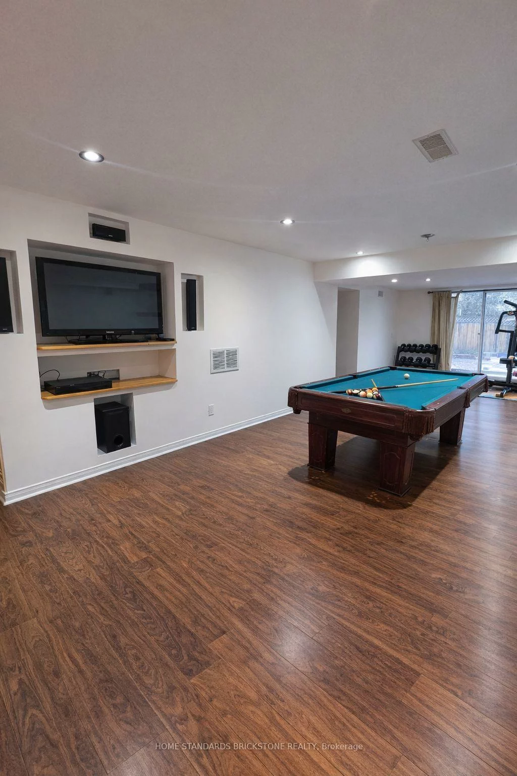 122, Lowe, Huron Heights-Leslie Valley, Newmarket