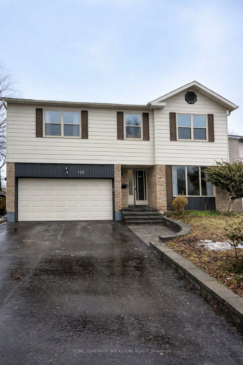 122, Lowe, Huron Heights-Leslie Valley, Newmarket