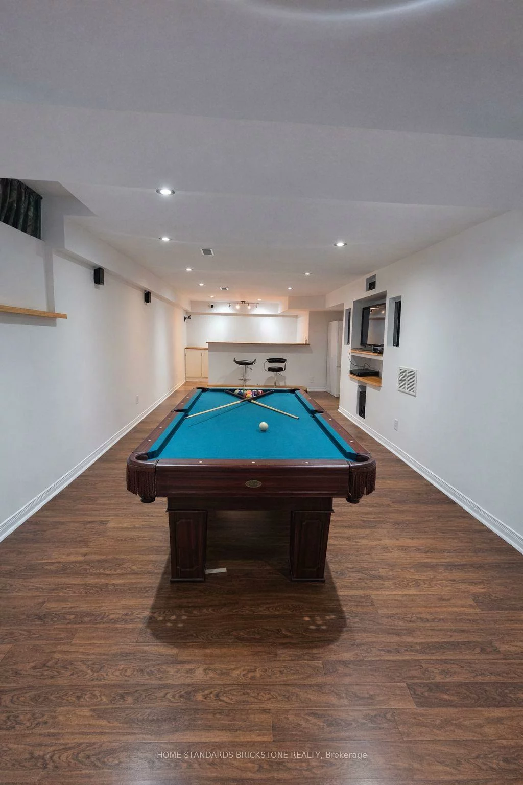 122, Lowe, Huron Heights-Leslie Valley, Newmarket