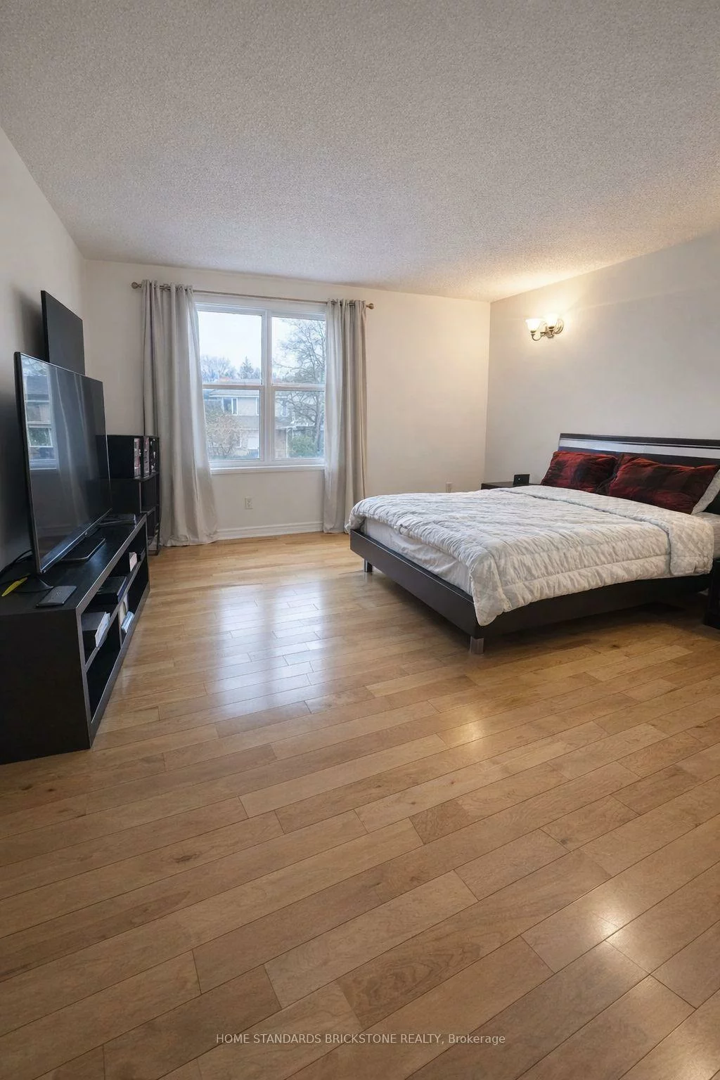 122, Lowe, Huron Heights-Leslie Valley, Newmarket