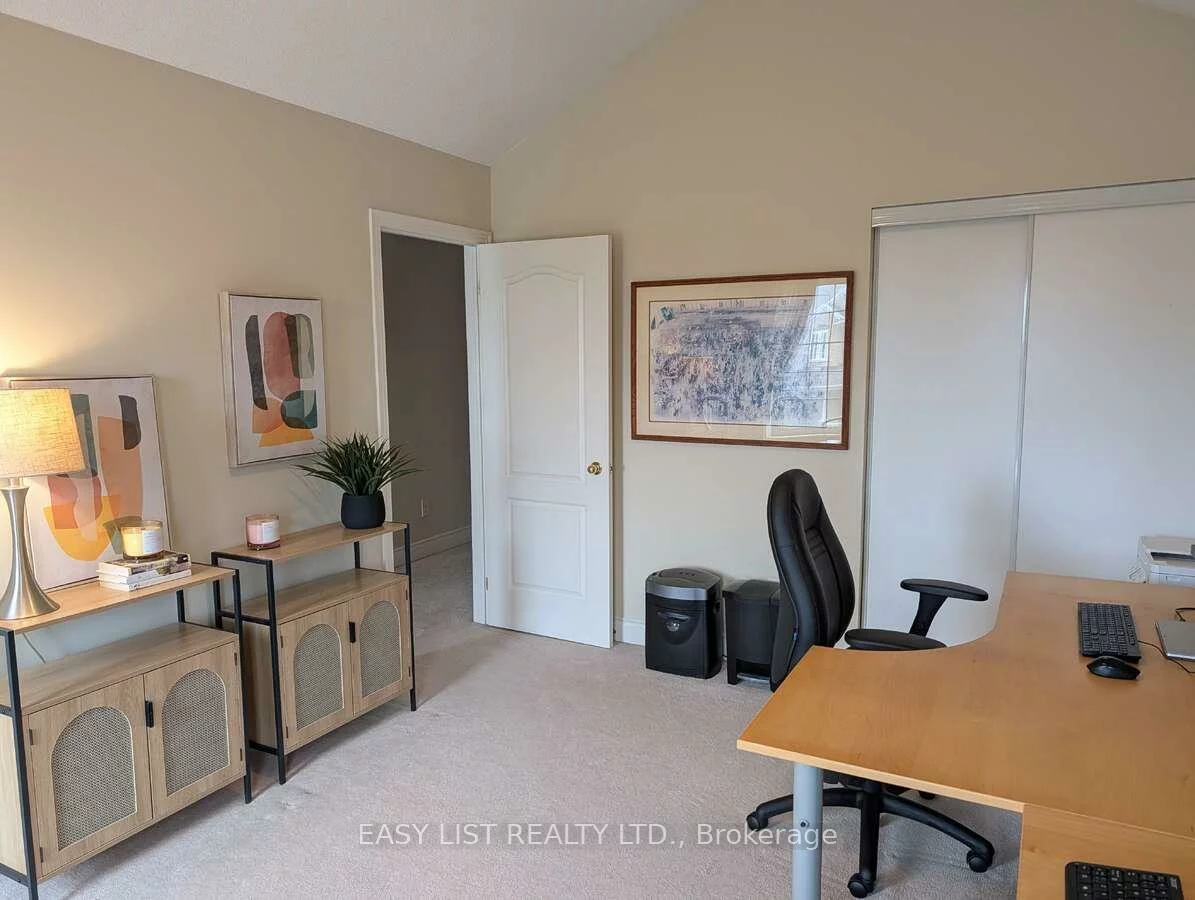 374, Dowson, Woodland Hill, Newmarket