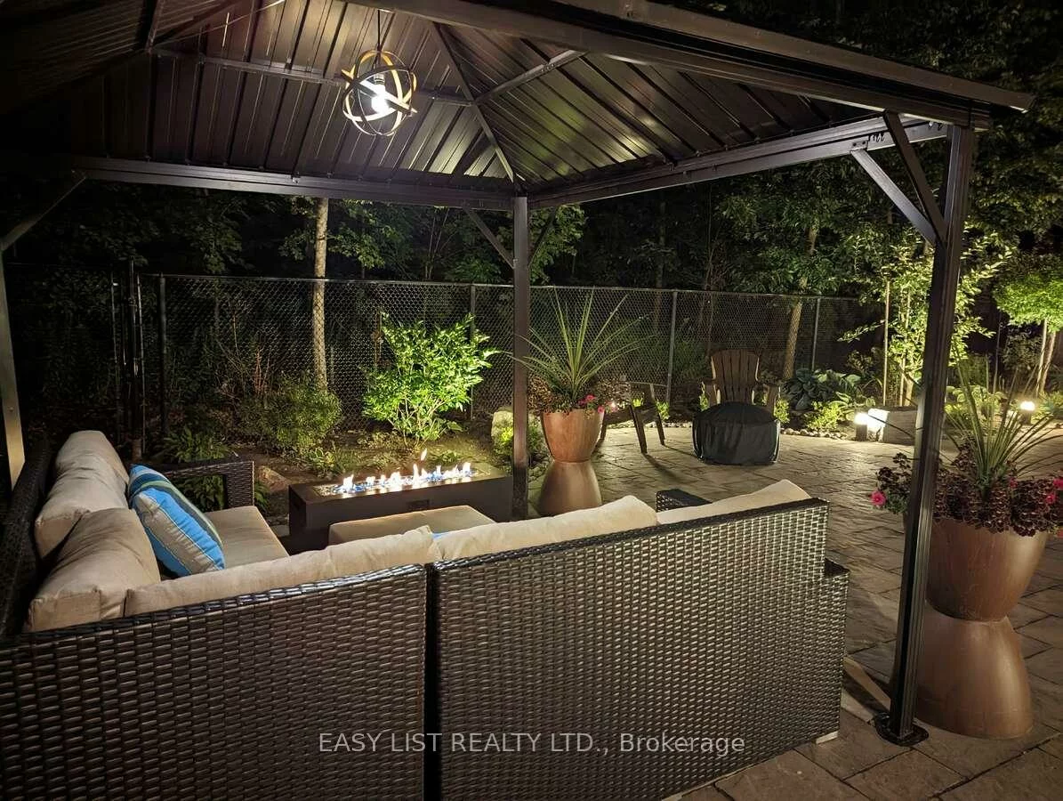 374, Dowson, Woodland Hill, Newmarket