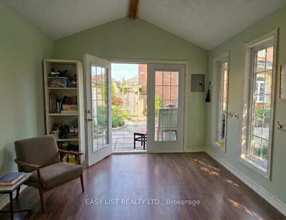 374, Dowson, Woodland Hill, Newmarket