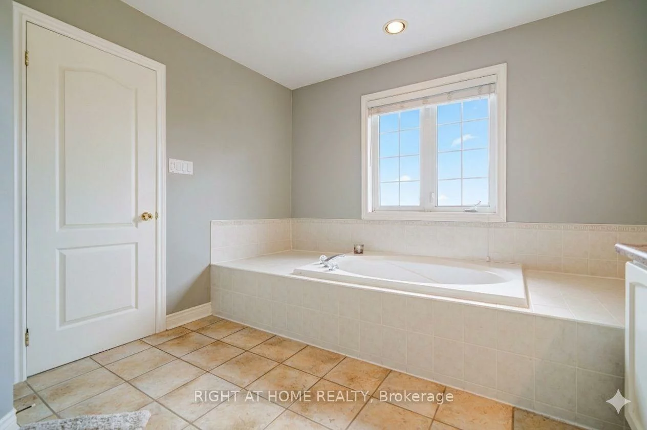 740, Colter, Summerhill Estates, Newmarket