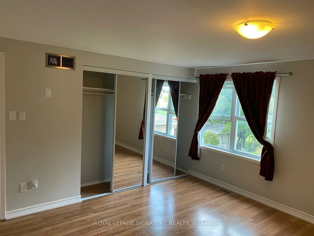 459, Dixon, Central Newmarket, Newmarket